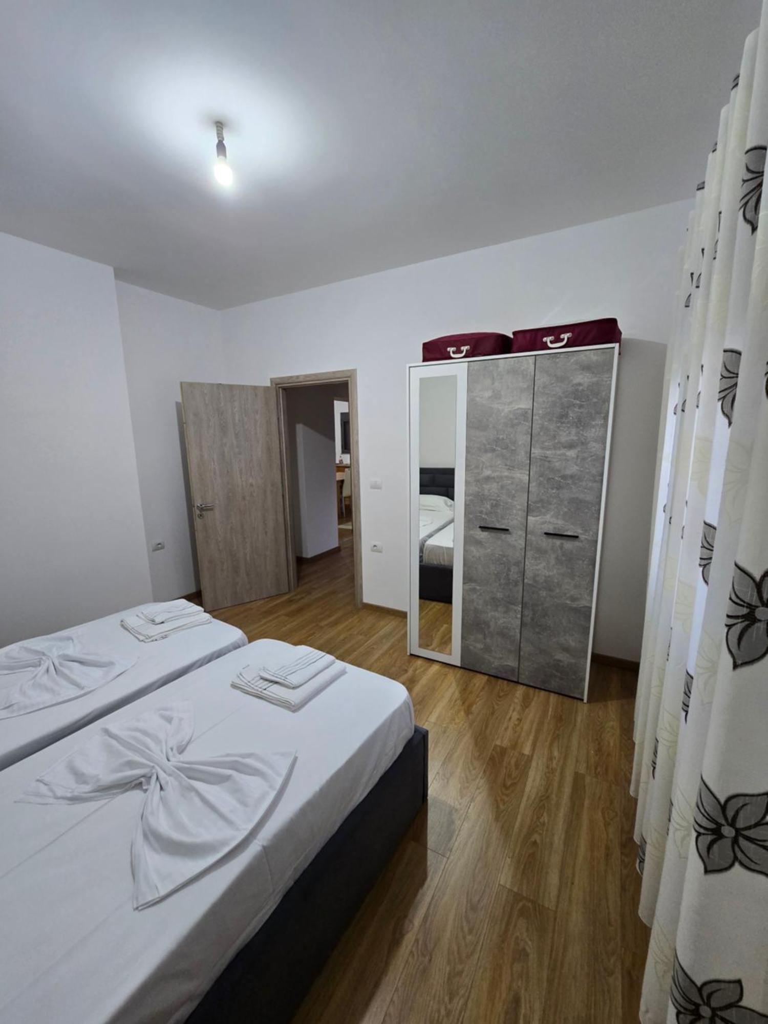 Brana Apartments Saranda Extérieur photo